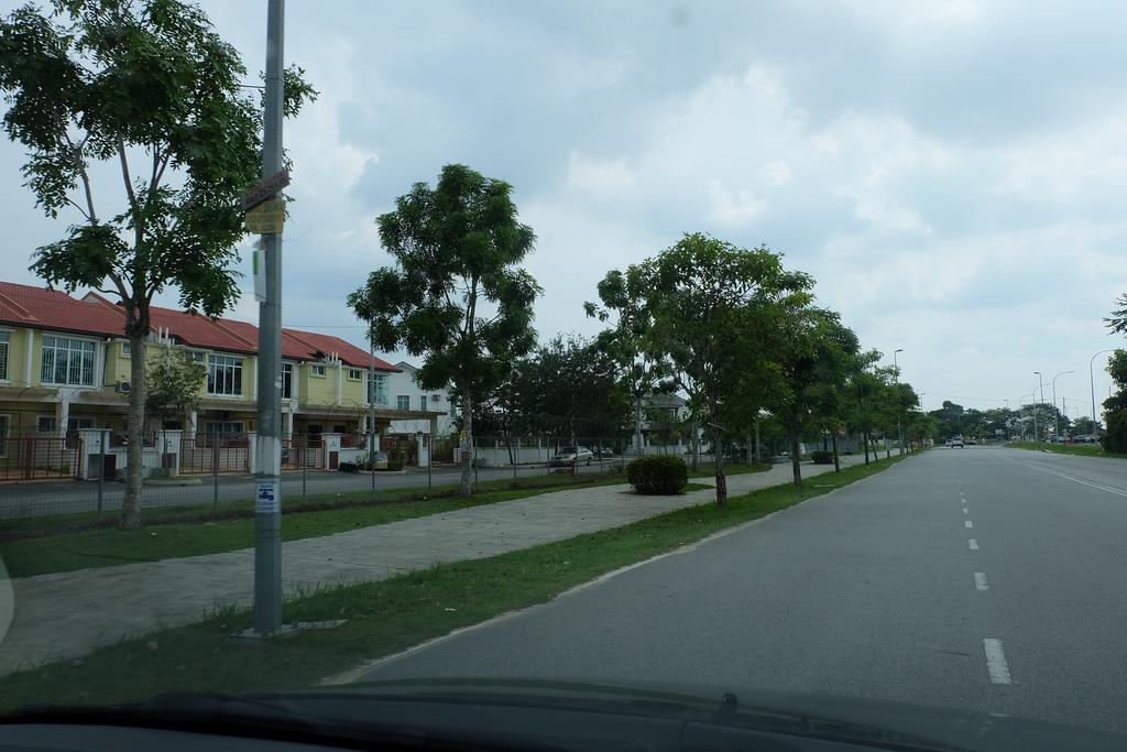 Home Sweet Home Semenyih Exterior photo
